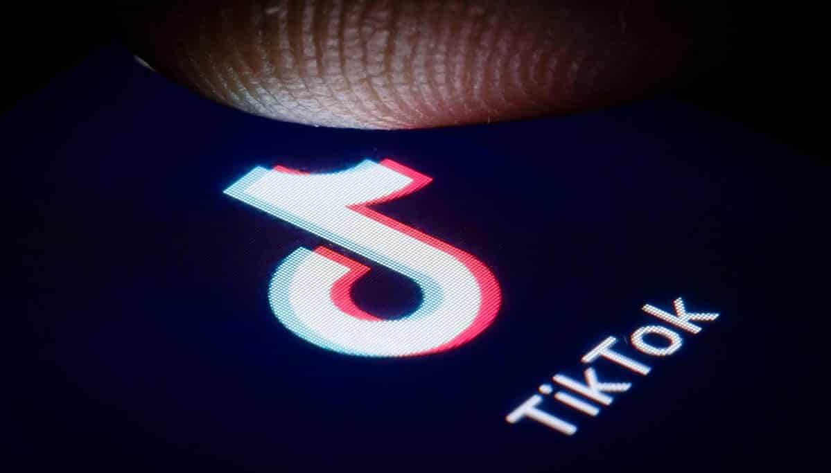 Governo processa TikTok por tratamento irregular de dados de crianças