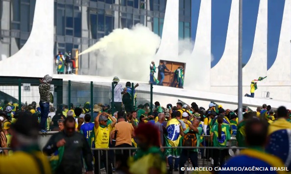 Políticos e jornalistas revivem 8 de janeiro: dia entrou para história