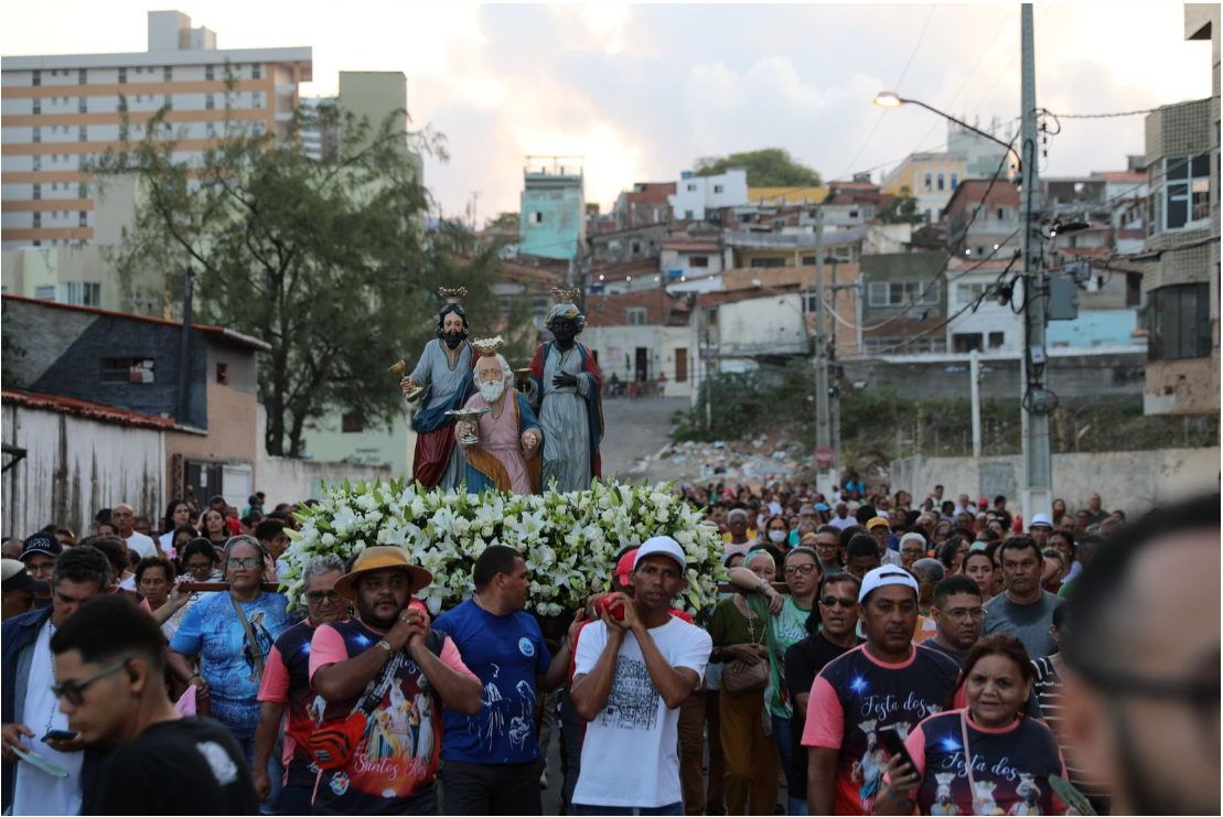 Procissão de Santos Reis encerra ciclo natalino de festividades religiosas em Natal